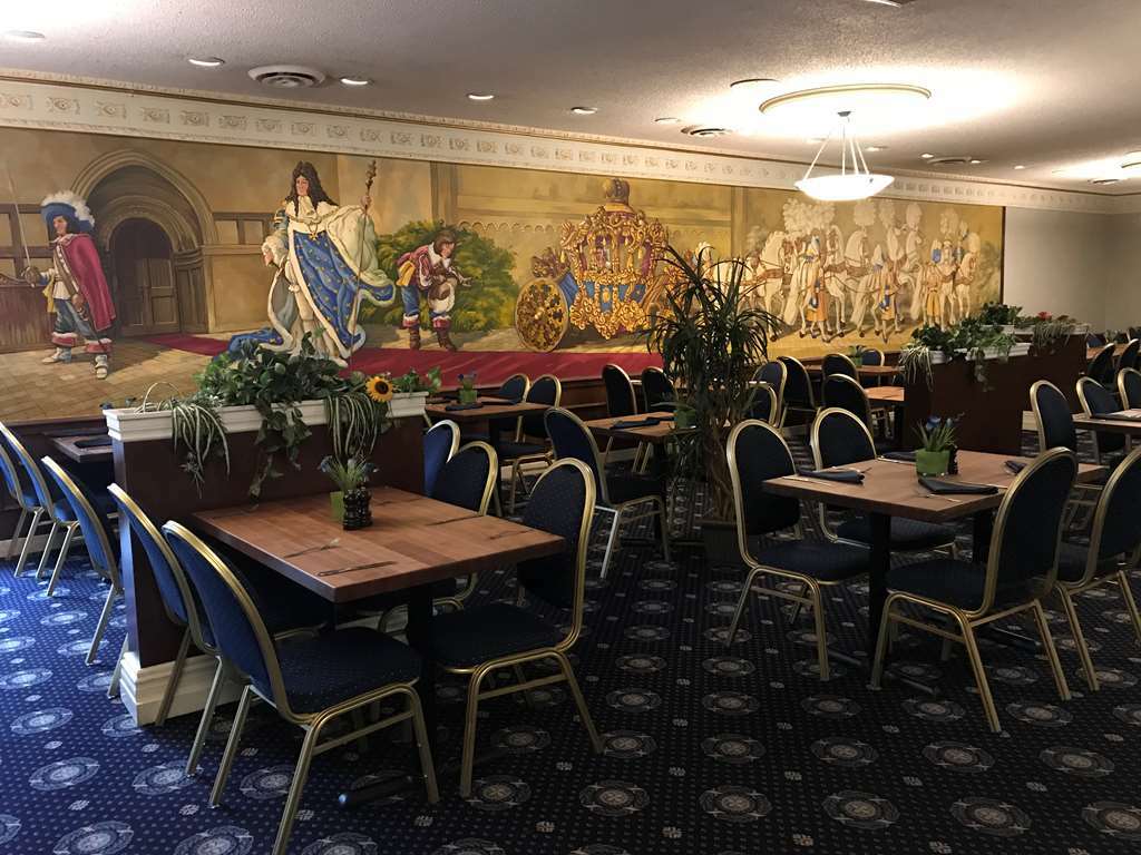 Chateau Louis Hotel & Conference Centre Едмънтън Ресторант снимка